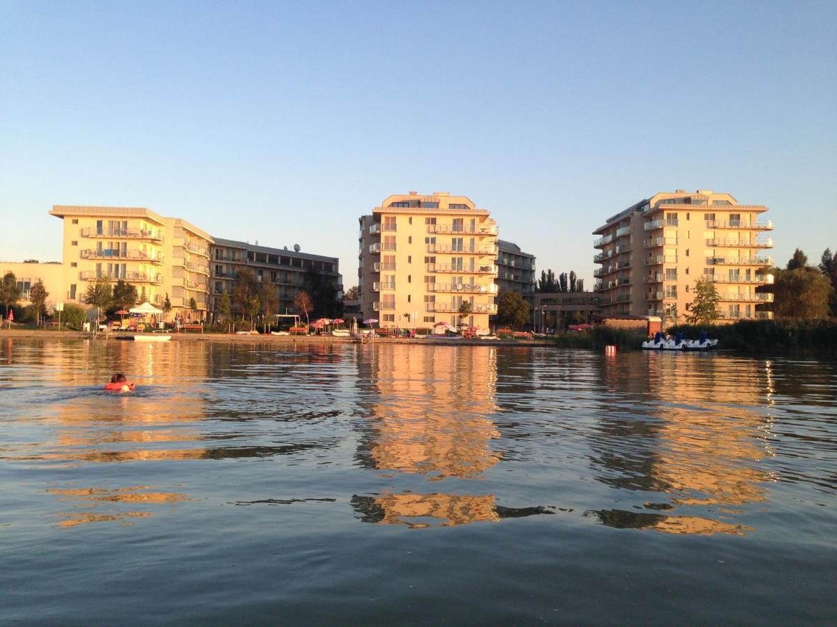 Panorama Apartman Velence Exterior photo